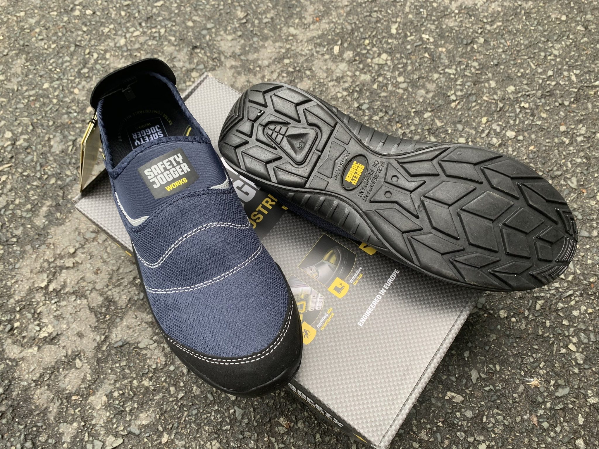 Giày bảo hộ lao động Jogger Yukon