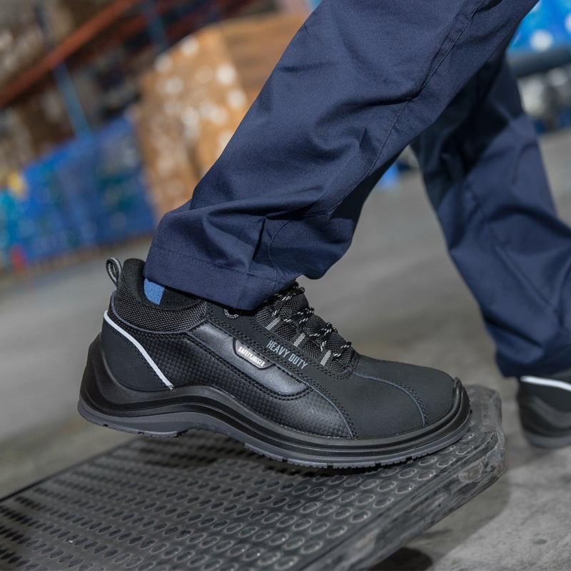 Giày bảo hộ lao động Jogger Advance