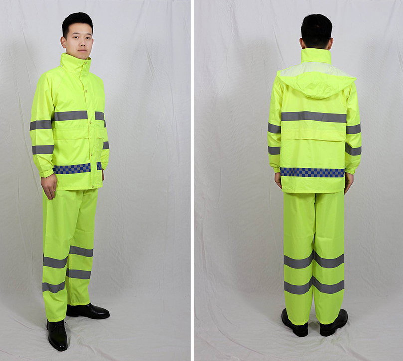 Tiêu chuẩn áo mưa phản quang bắt buộc cho công nhân môi trường.