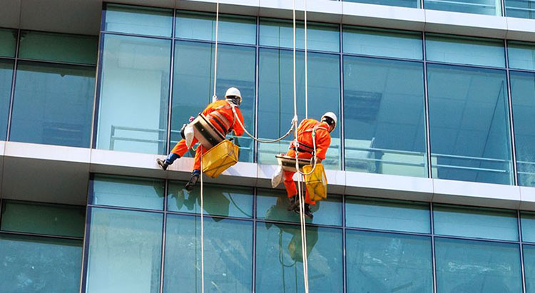 dây an toàn  vệ sinh kính toà nhà